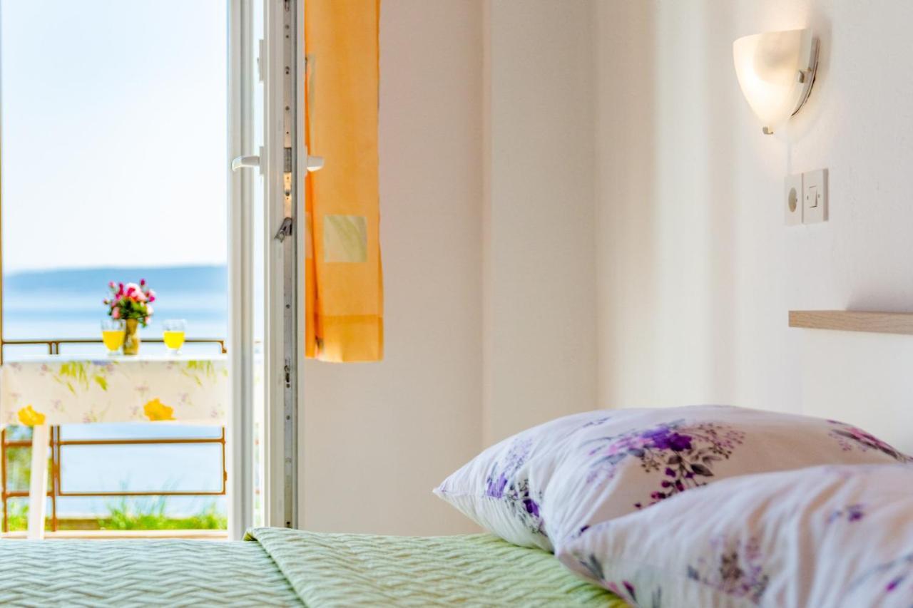 Rooms Sani Brela Oda fotoğraf